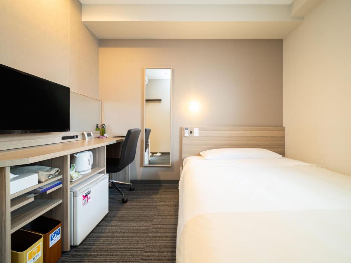 Super Hotel Shinyokohama Йокохама Екстериор снимка