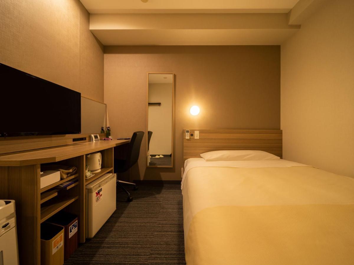 Super Hotel Shinyokohama Йокохама Екстериор снимка