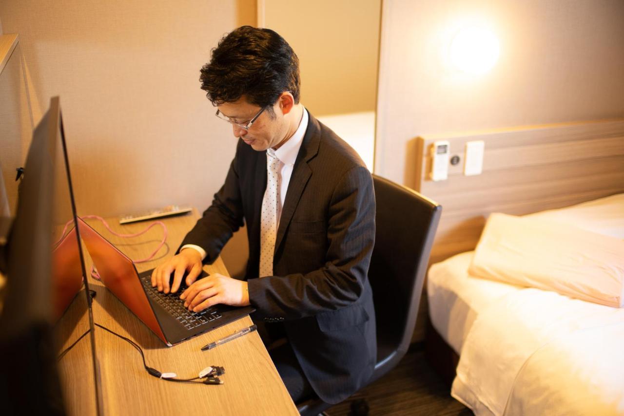 Super Hotel Shinyokohama Йокохама Екстериор снимка